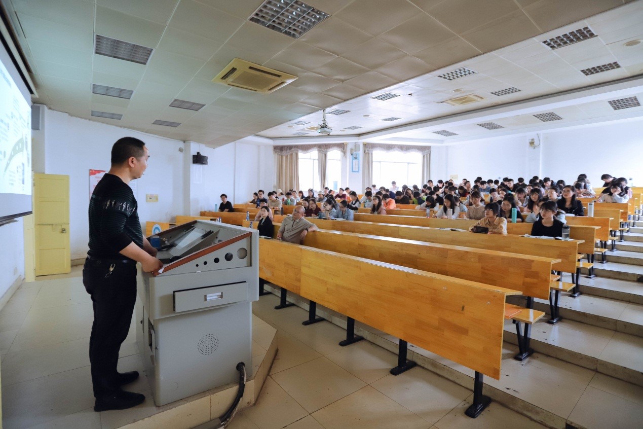 98d348c2363640c99a7561519da288c4.jpg QQ图片20210308223119.jpg