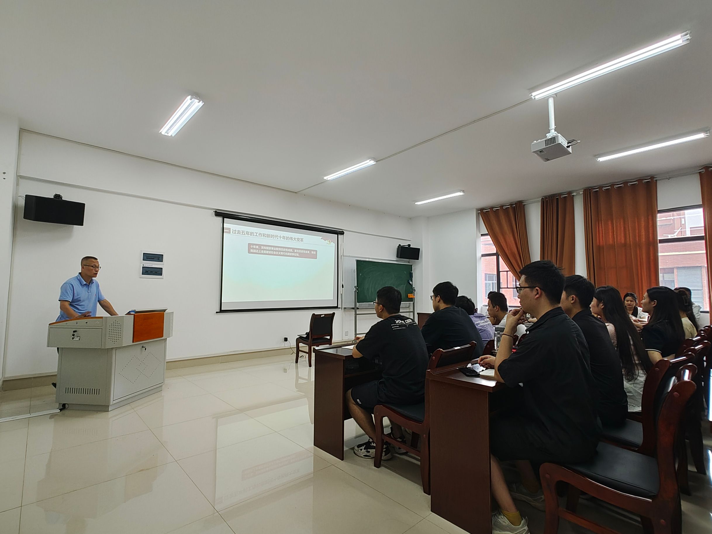 01e9c38a1d7c4c35a2c75cc4d30e4c14.jpg 01e9c38a1d7c4c35a2c75cc4d30e4c14.jpg