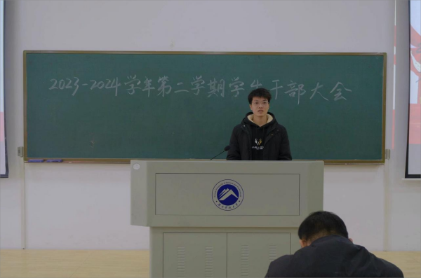 b960215f811c4f64815782e81eb4c239.png b960215f811c4f64815782e81eb4c239.png