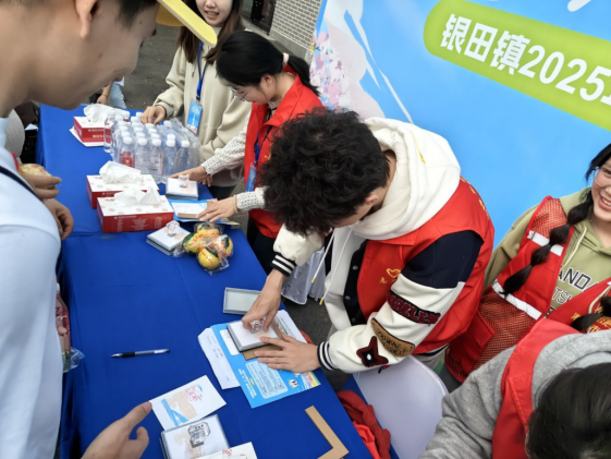 eefc409310a246bf8e235ccbe45efff1.png eefc409310a246bf8e235ccbe45efff1.png