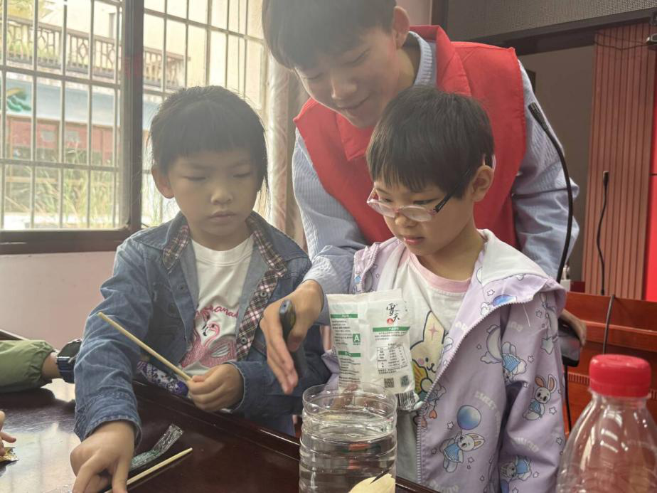 70e6ba3358db4c8386365f9f50666411.png 70e6ba3358db4c8386365f9f50666411.png