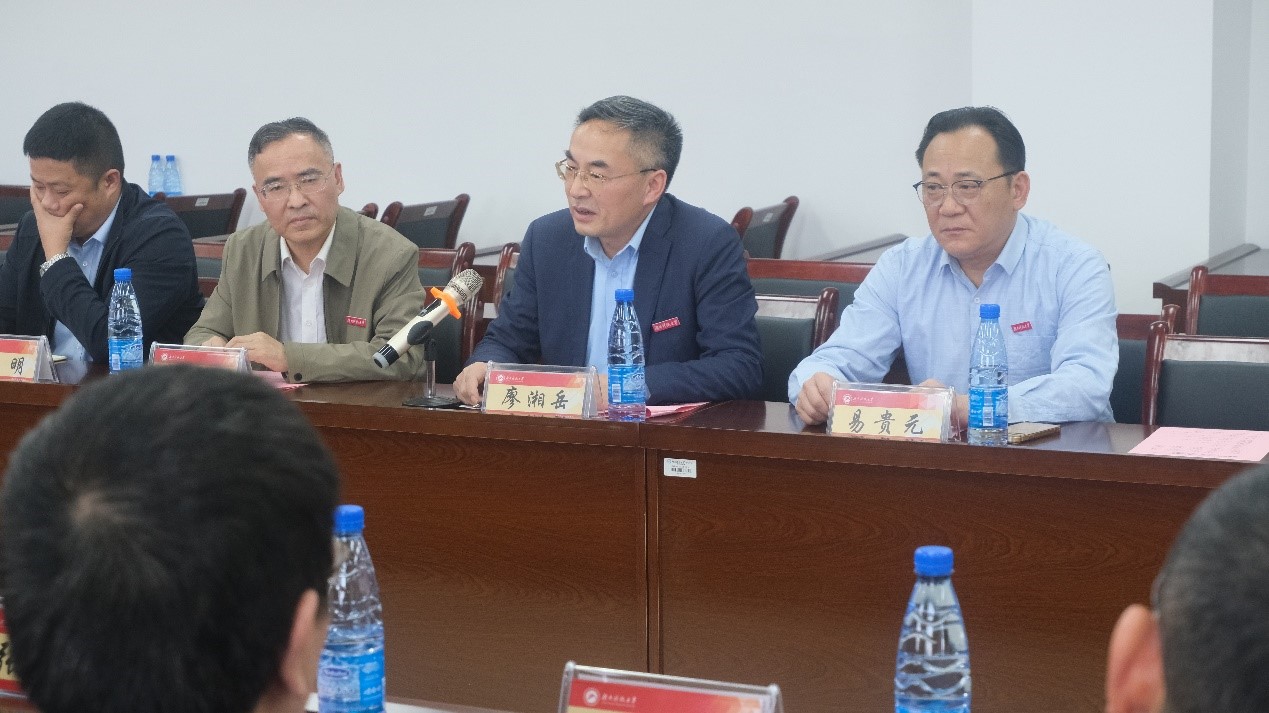 1d4deb6fb2a147ab98dee7b83e73b8ed.jpg 1d4deb6fb2a147ab98dee7b83e73b8ed.jpg