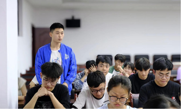 947120e9b860423e8791ddc8c5aa7094.png image.png