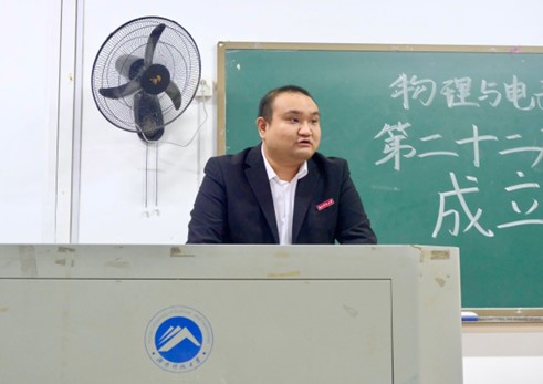 da5a9108e81046fe9b1b4eabc2107aea.jpg da5a9108e81046fe9b1b4eabc2107aea.jpg