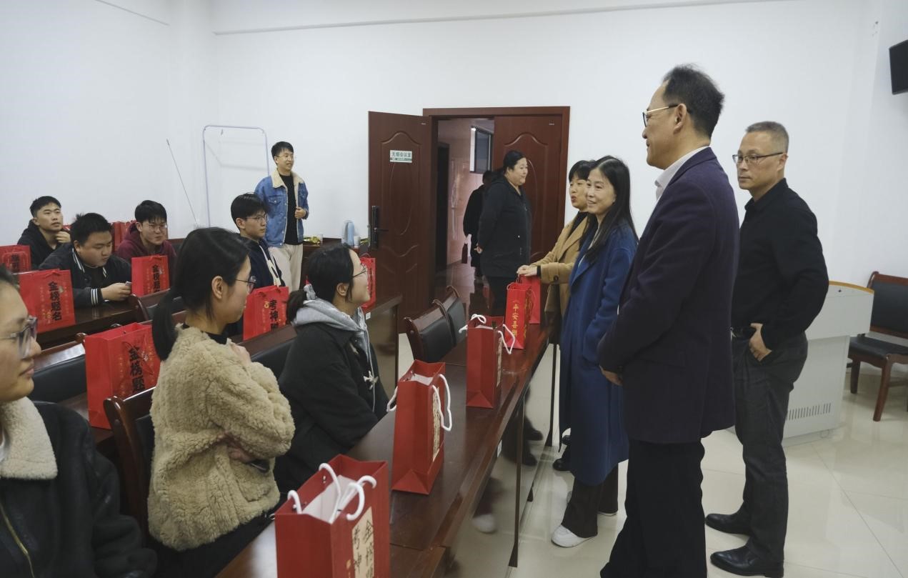 e2227046528444a4a0c80991f00be792.jpg e2227046528444a4a0c80991f00be792.jpg