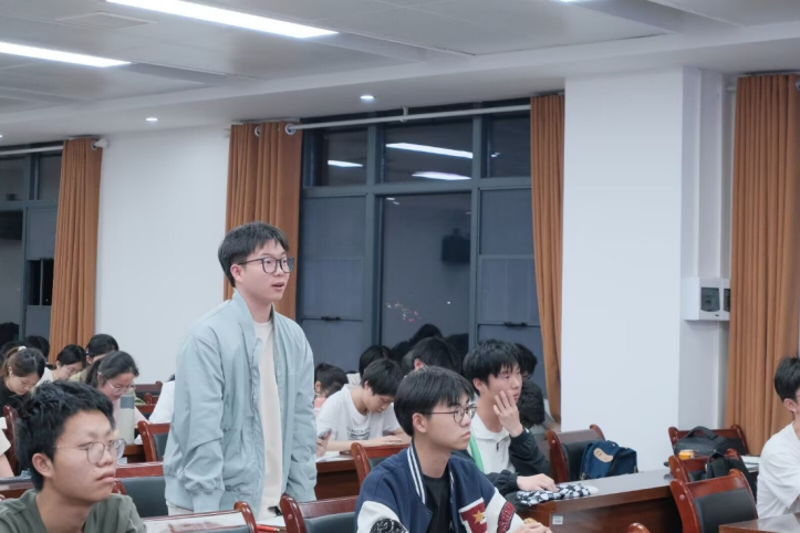 b6bce8e429a449fdb13e9bdee63b8267.png b6bce8e429a449fdb13e9bdee63b8267.png